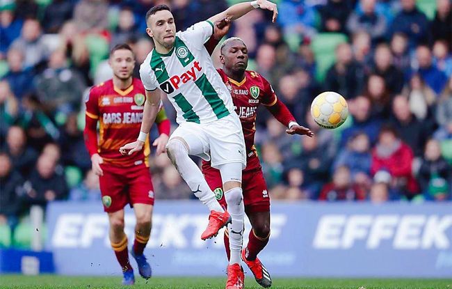 赛中面临巨 赛中面临巨