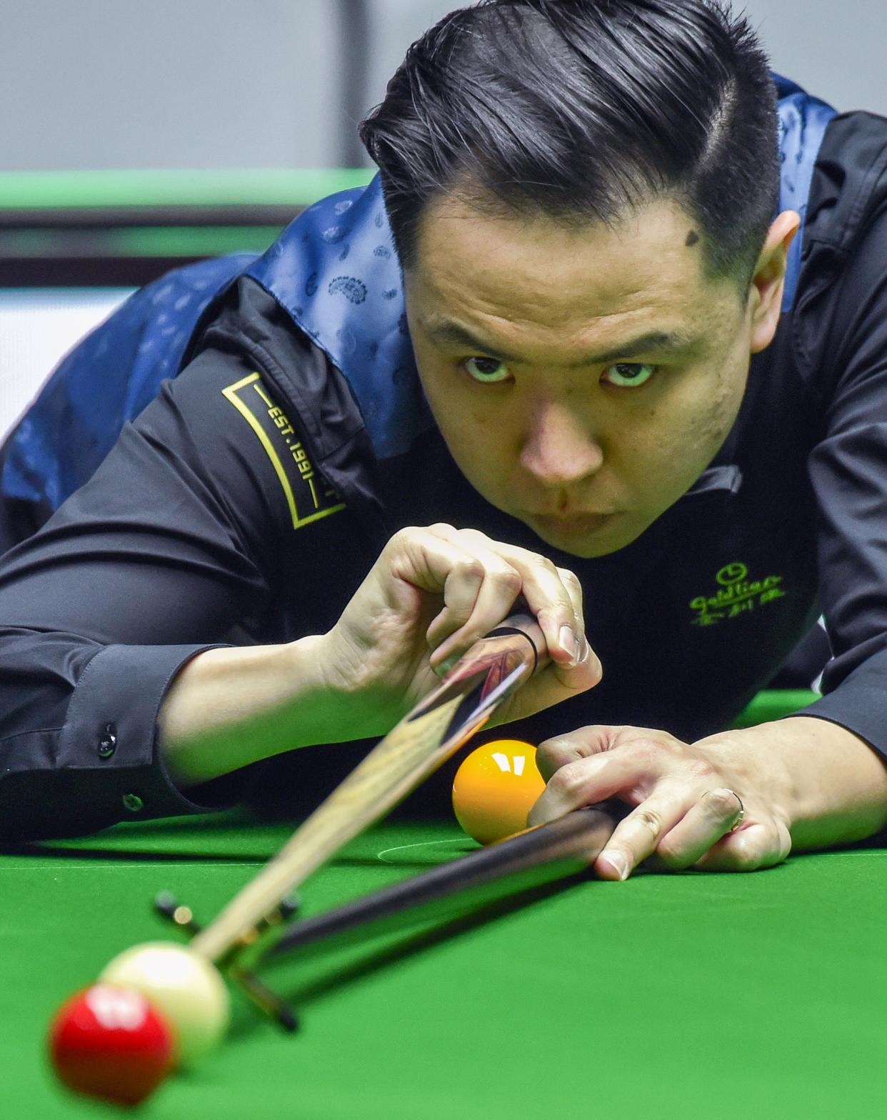 队正处于积 队正处于积